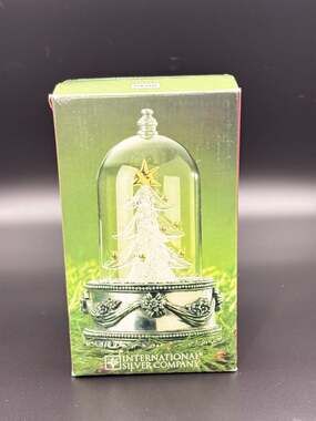 International Silver Company Illuminated Christmas Tree Musical Globe
